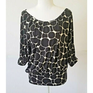 Apt 9 Top Black and White, Waist Band, Scoop Neck - Size S